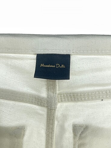 26 Beden beyaz Renk Massimo Dutti Jean / Kot %70 İndirimli.
