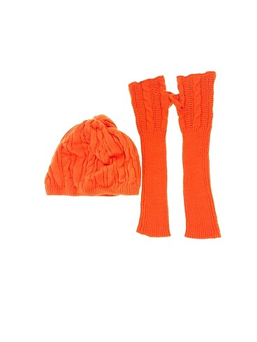 H&M Bere %70 İndirimli.