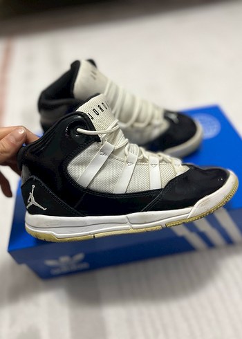 Orjinal Jordan çocuk ayakkabısı - Görsel 2