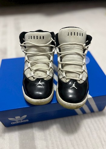 Orjinal Jordan çocuk ayakkabısı - Görsel 3