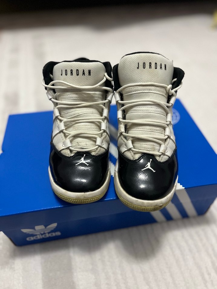 Orjinal Jordan çocuk ayakkabısı - Görsel 3