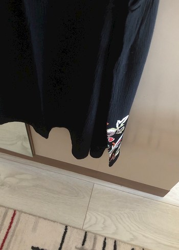 xs Beden Siyah Baskılı Salaş Kollu Bluz