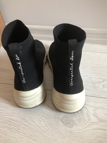 36 Beden Bershka bayan bot