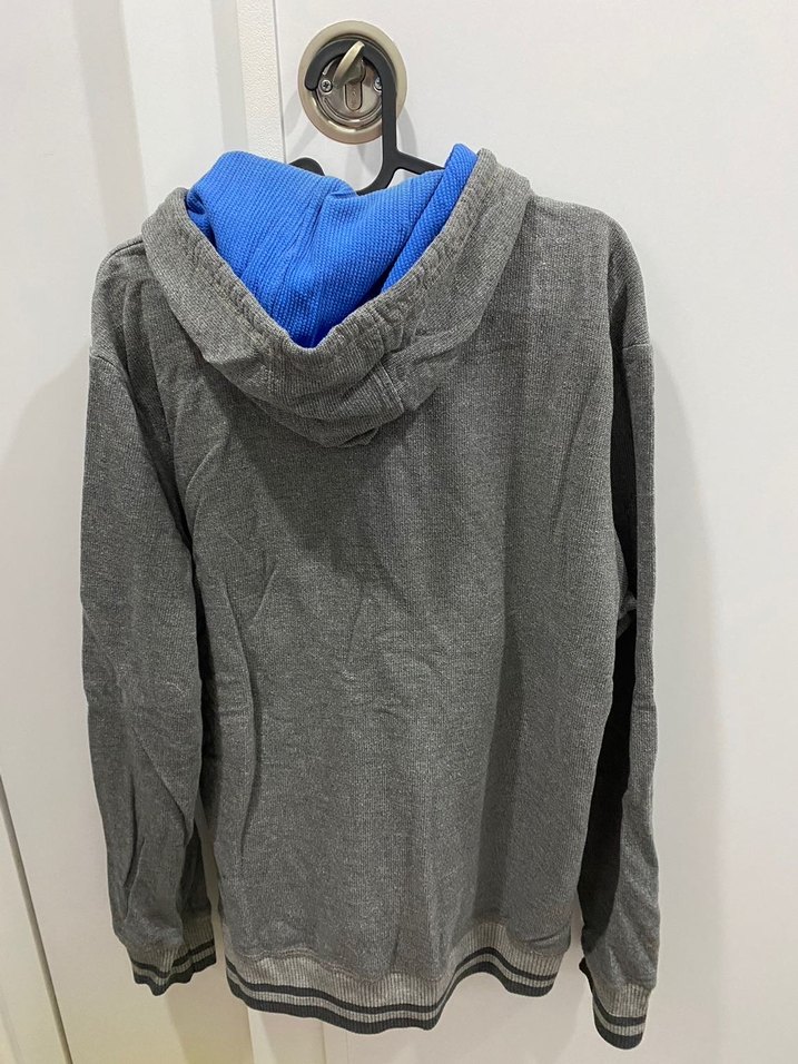 Gri Kapüşonlu Baskılı Erkek Sweatshirt - Görsel 2