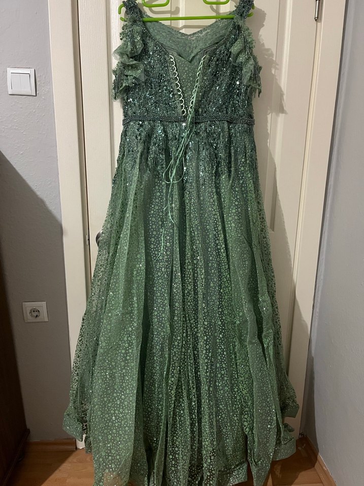 Boncuk İşlemeli Nişan Elbisesi - Görsel 5