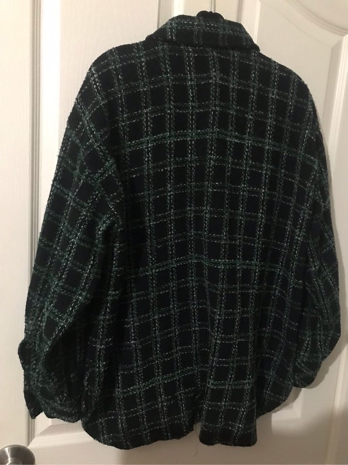 Düğmeli Uzun Kollu Yeşil Kadın Gömlek - Görsel 3