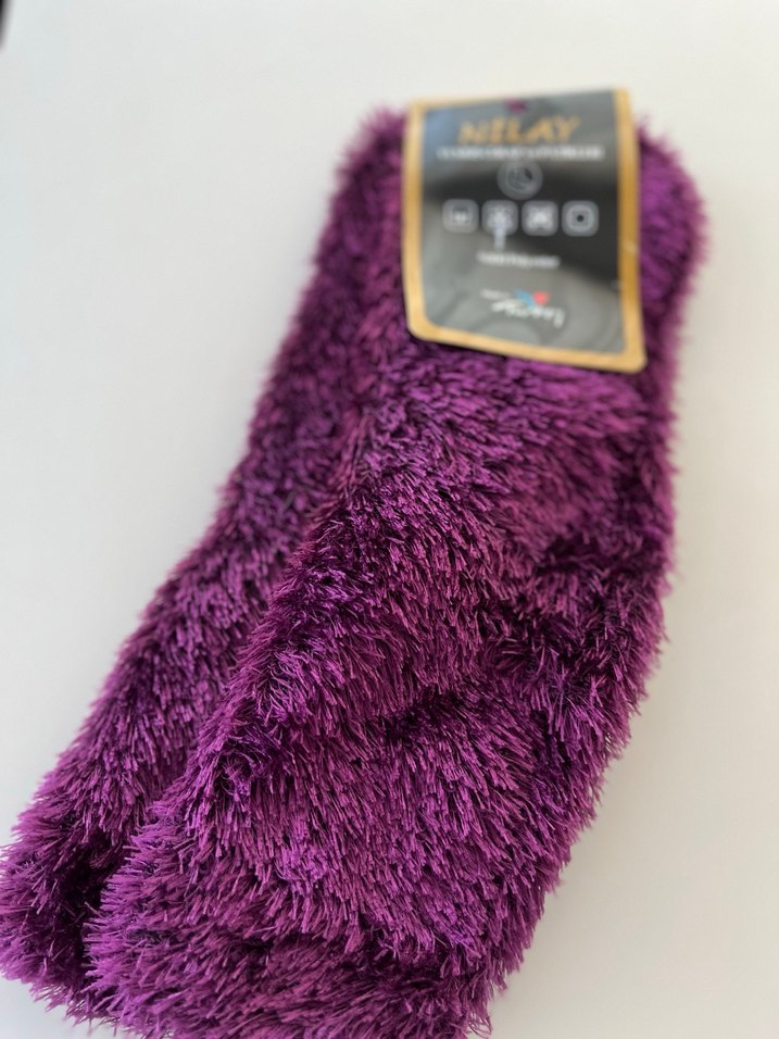 Mor Renkli Yumuşak Çorap - Görsel 2