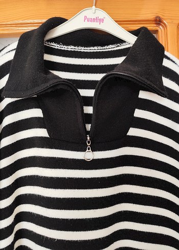 Siyah Beyaz Çizgili Örgü Kadın Kazak - Görsel 3