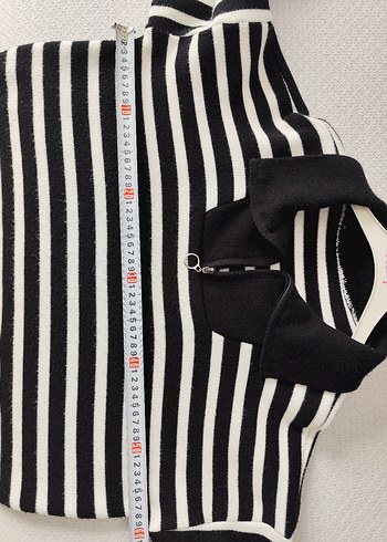 Siyah Beyaz Çizgili Örgü Kadın Kazak - Görsel 5