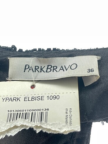 38 Beden siyah Renk Park Bravo Uzun Elbise %70 İndirimli.