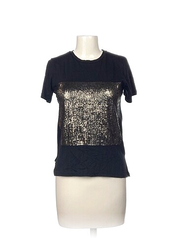 Diğer T-shirt %70 İndirimli.