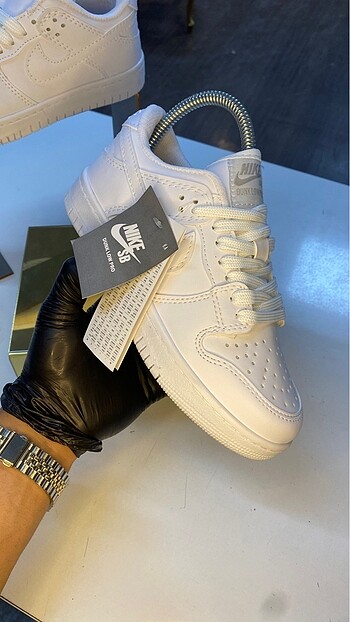 NİKE DUNK LOW PRO
