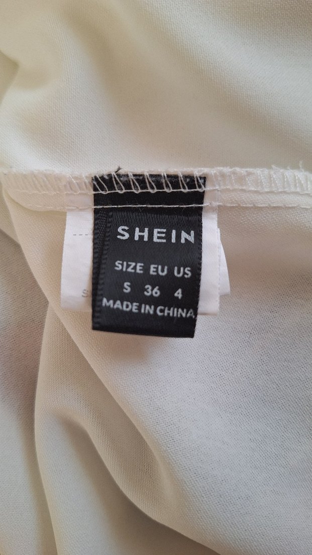 Dantelli Beyaz V Yaka Kolsuz Bluz - Görsel 5