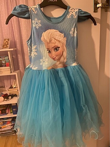Diğer Elsa baskılı elbise