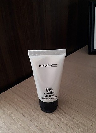 MAC mac strobe cream seyehat boy