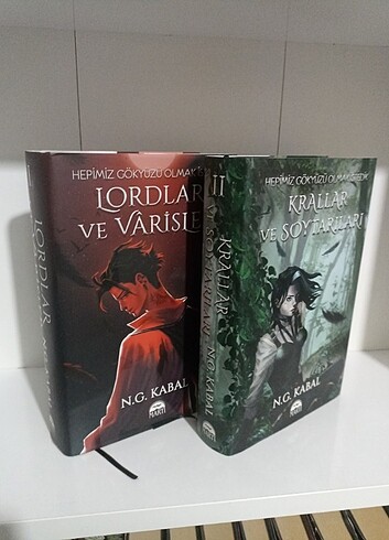 Lordlar ve varisler, krallar ve soytarılar 