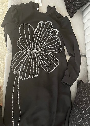 Boncuk İşlemeli Siyah Uzun Kollu Gece Elbisesi - Görsel 4