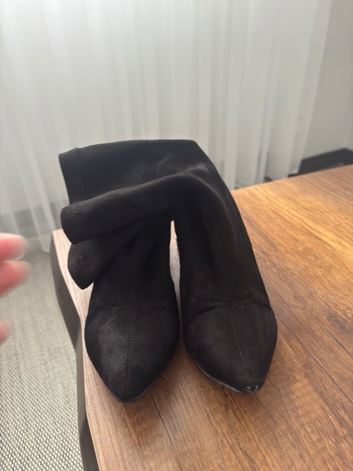 Siyah Süet Blok Topuklu Kadın Bot - Görsel 3