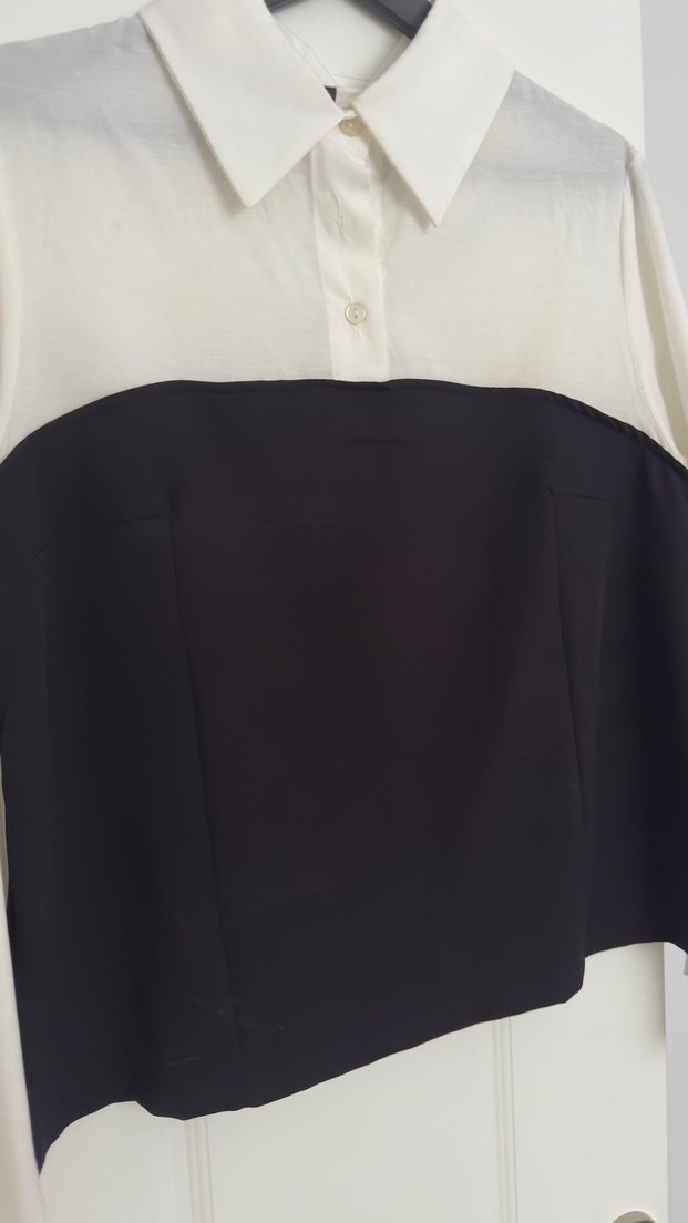 Uzun Kollu Beyaz Siyah Düğmeli Kadın Gömlek - Görsel 5