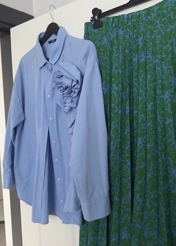 Uzun Kollu Düğmeli Mavi Keten Gömlek ve etek - Görsel 5