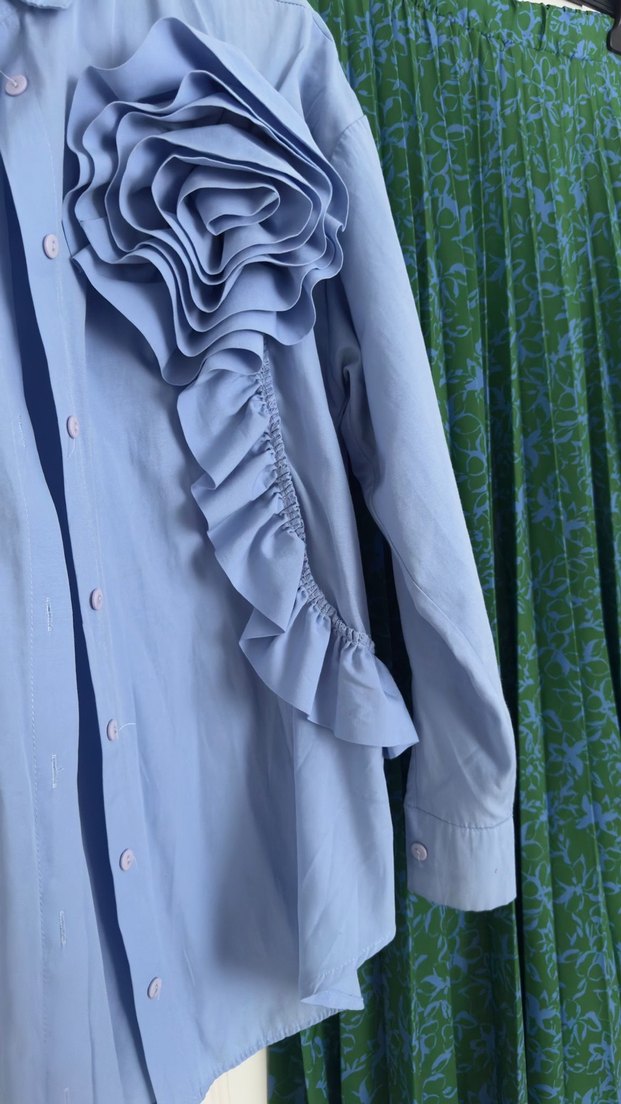 Uzun Kollu Düğmeli Mavi Keten Gömlek ve etek - Görsel 4