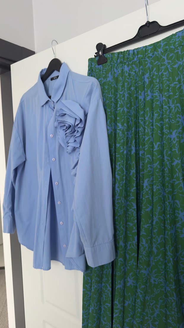 Uzun Kollu Düğmeli Mavi Keten Gömlek ve etek - Görsel 5