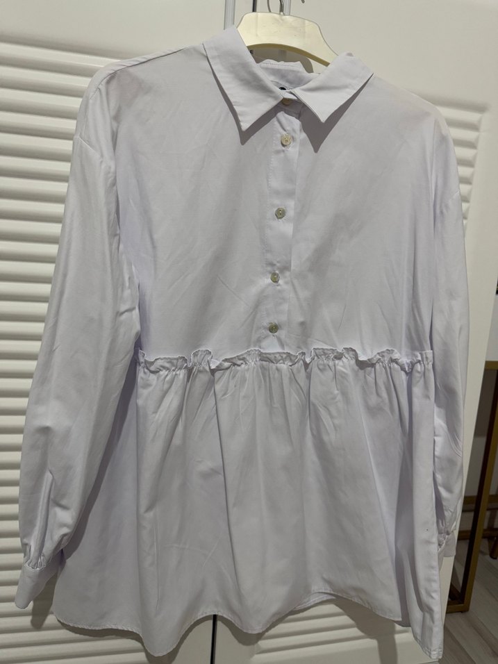 Düğmeli Beyaz Kadın Gömlek - Görsel 2