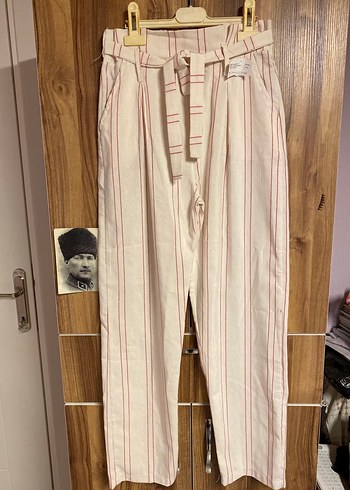 Kadın Bej Çizgili Kemerli Keten Pantolon - Görsel 4