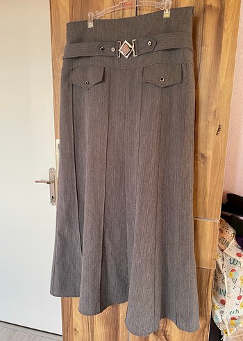 Kemer Detaylı Uzun Gri Keten Etek - Görsel 2