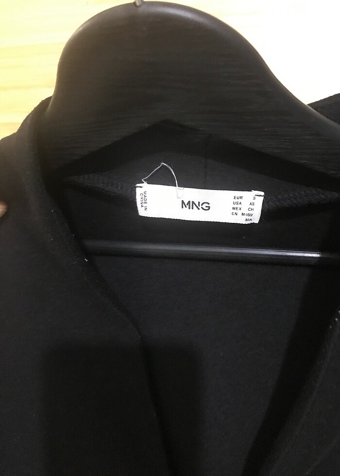 Mango siyah kontrast bantlı elbise - Görsel 4