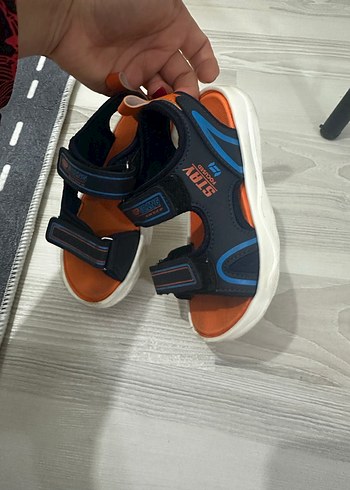 Erkek Çocuk Mavi Bağcıksız Kayışlı Terlik - Görsel 2