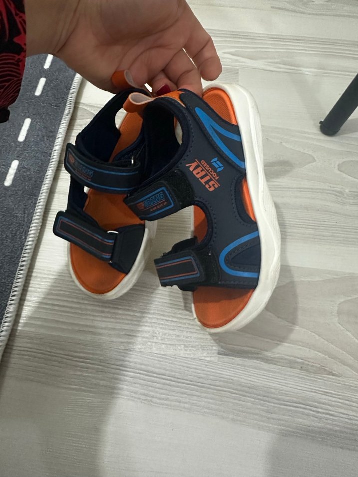 Erkek Çocuk Mavi Bağcıksız Kayışlı Terlik - Görsel 2