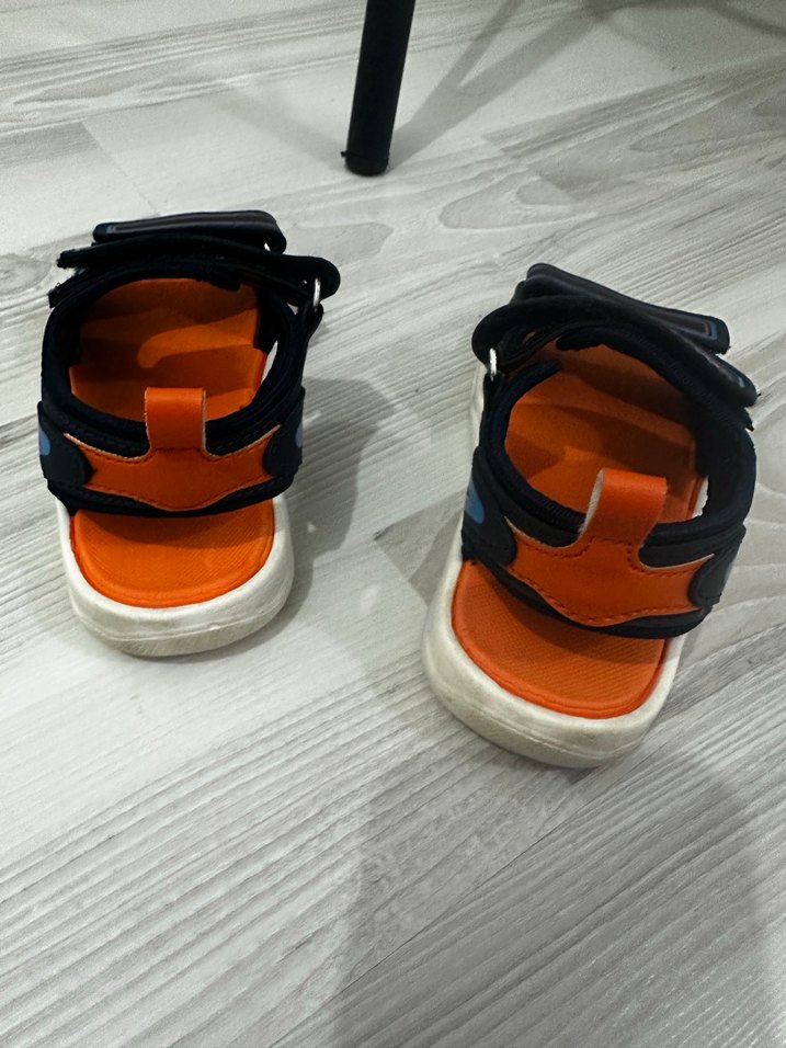 Erkek Çocuk Mavi Bağcıksız Kayışlı Terlik - Görsel 3