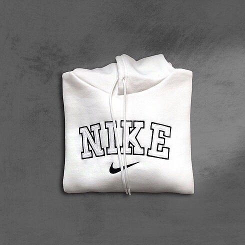 Kapüşonlu Nike baskılı sweatshirt