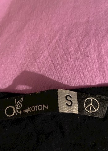 Beyaz Parlak Desenli tişört - Görsel 4