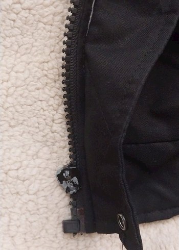 Siyah Kapüşonlu Düğmeli Erkek Mont - Görsel 6