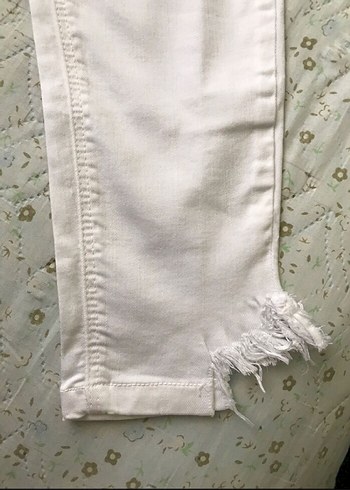 Stradivarius Beyaz Kadın Midi Kot Pantolon - Görsel 2