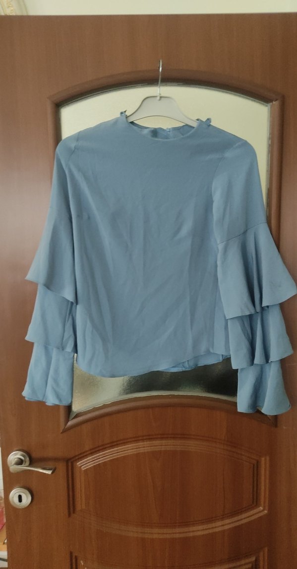 Mavi Renkli Uzun Kollu Fırfırlı Bluz - Görsel 3