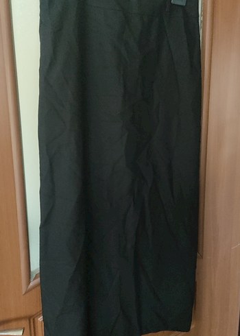 Kadın Siyah Uzun Saten Etek - Görsel 2