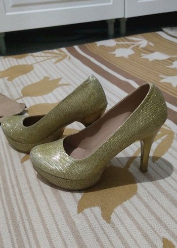 Altın Renkli Parlak Topuklu Kadın Abiye Ayakkabı - Görsel 10