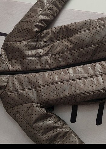 Kahverengi Kapüşonlu Kız Çocuk Kışlık Mont - Görsel 3