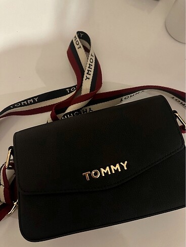 Tommy Hilfiger çanta