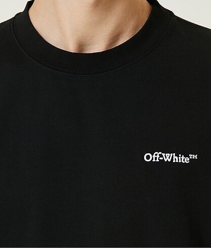m Beden Off white tişört