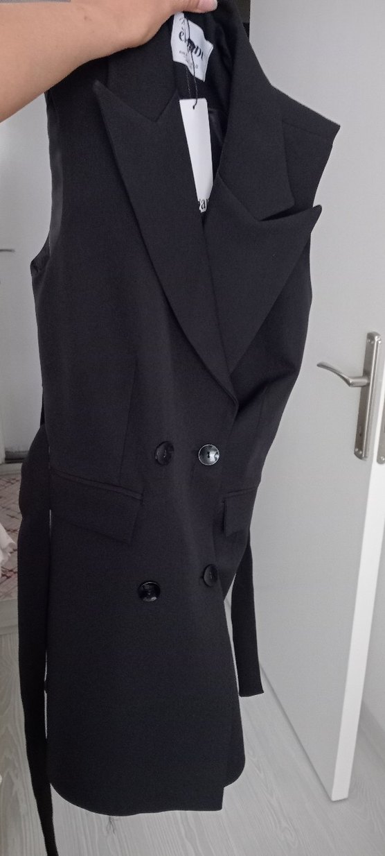 Siyah Kemerli Kadın Yelek - Görsel 2