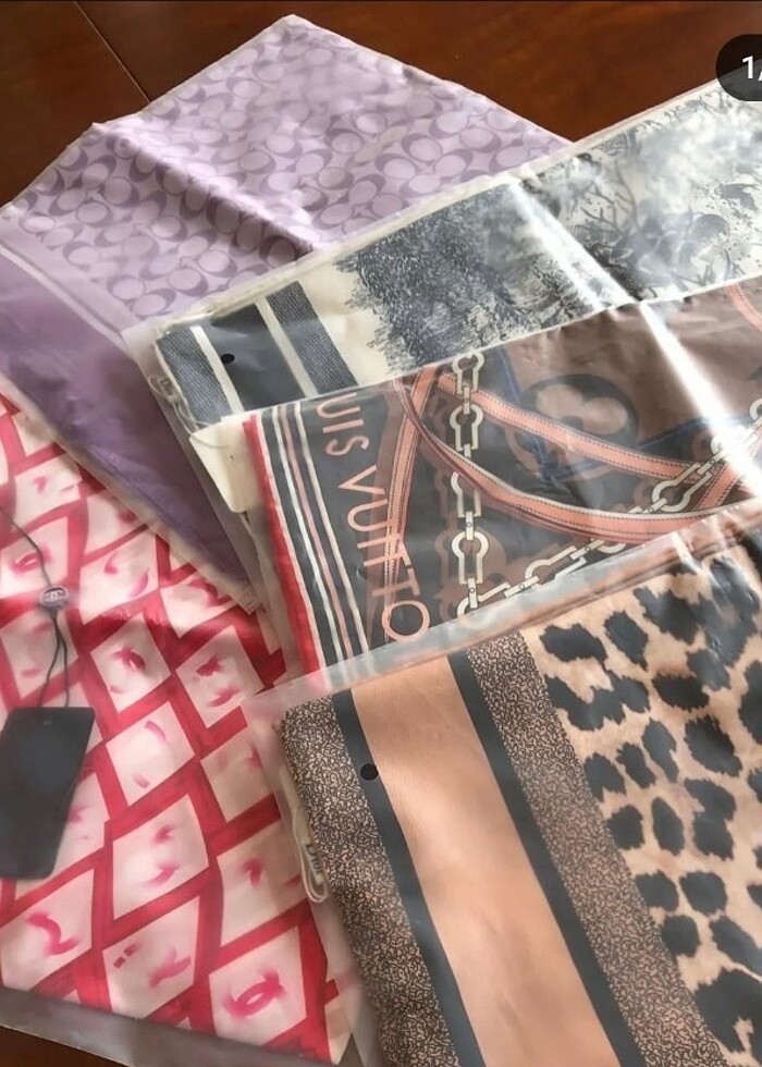 Dior ithal eşarp - Görsel 2