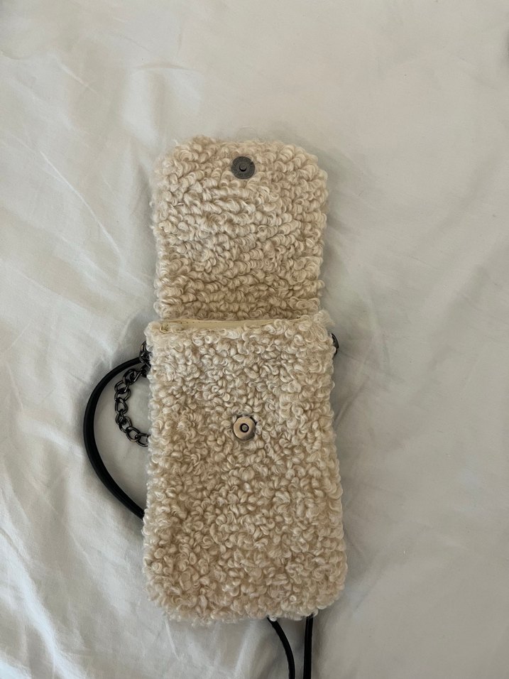 Stradivarius Kadın Bej Peluş Çanta - Görsel 5