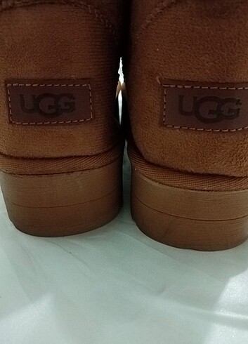 Ugg Ugg platform bot