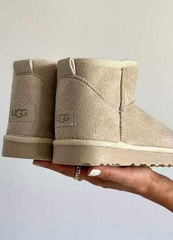 Ugg bot