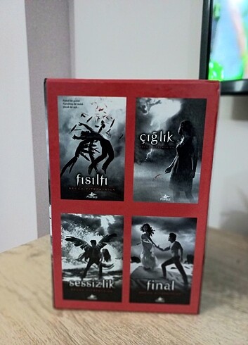  Beden Hush hush serisi ciltli kutulu fısıltı çığlık sessizlik final