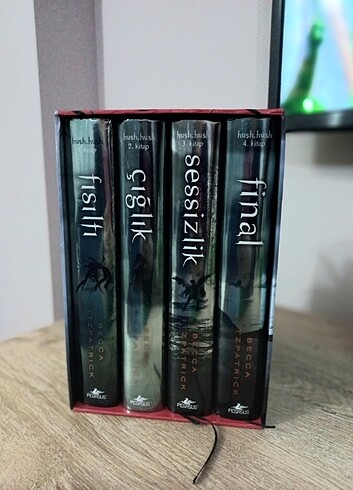 Hush hush serisi ciltli kutulu fısıltı çığlık sessizlik final